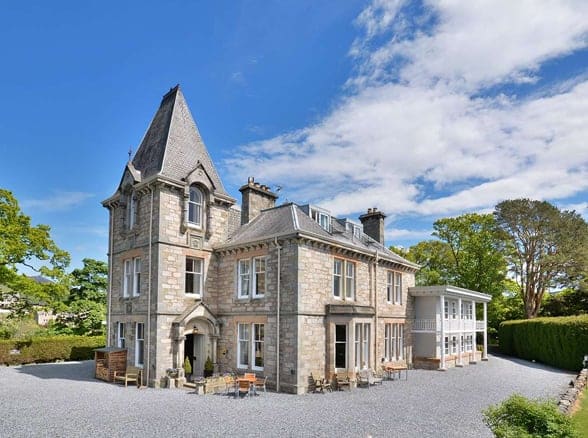 Pitlochry Places to Stay