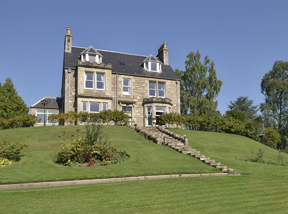 Pitlochry Places to Stay